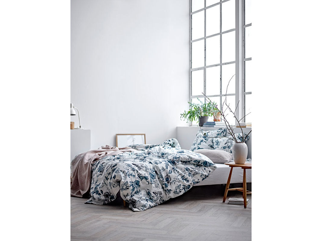 Sengetøj 140x200 Økologisk satin sengetøj fra SØDAHL - FLOWER BURST TEAL 200